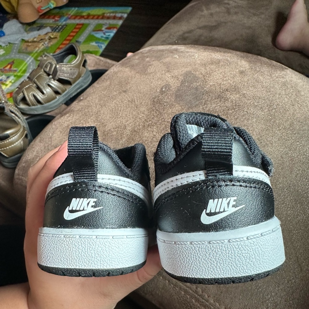 Used like new Nike toddler shoes nonwalker